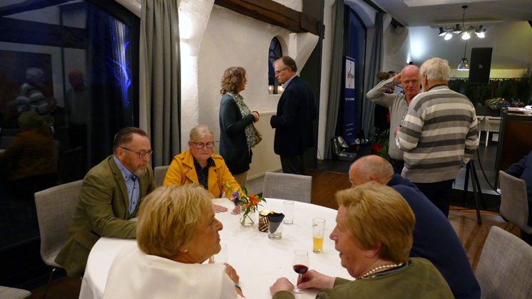 Feestmiddag 20-11-2021012.jpg